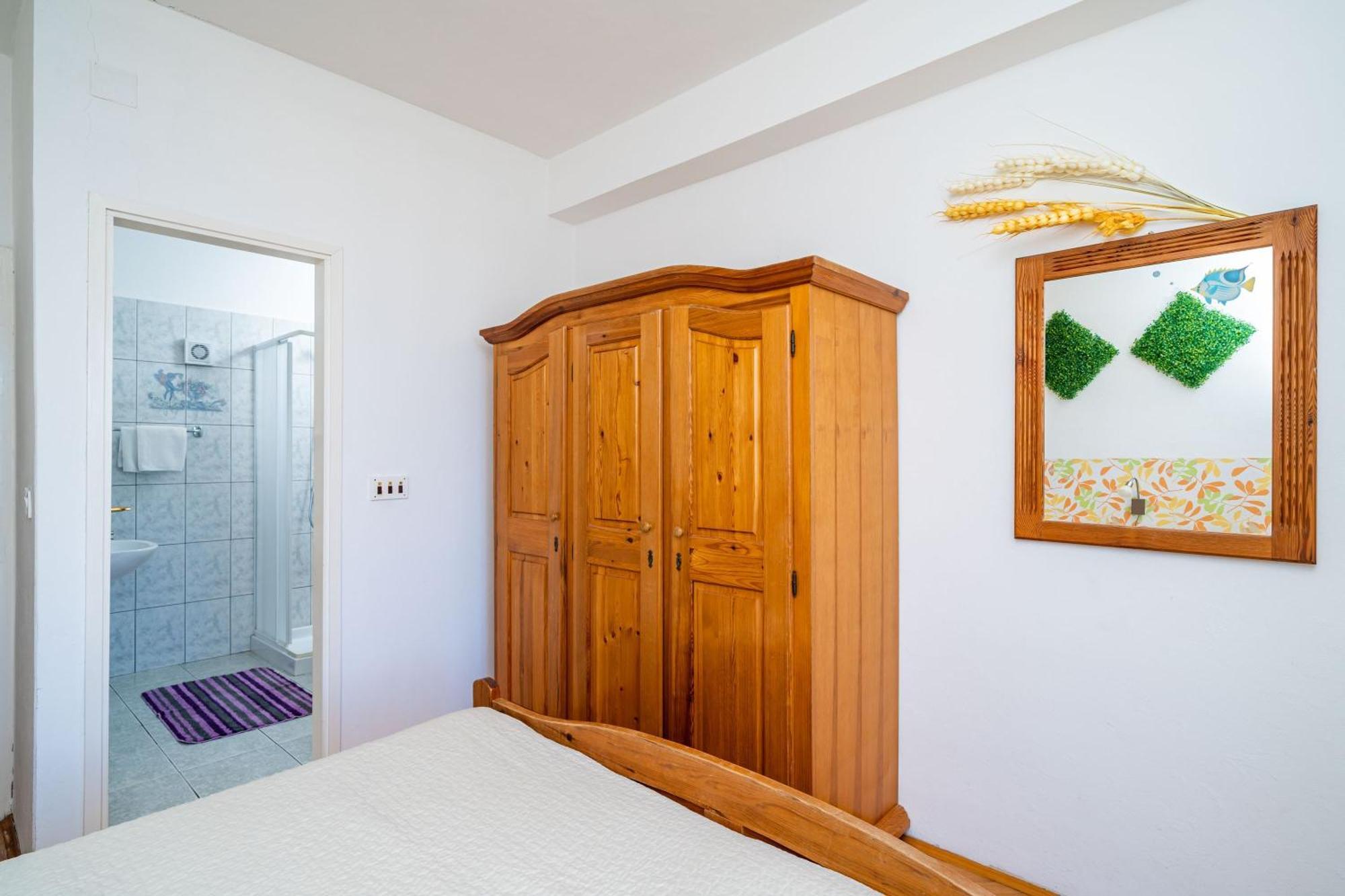 Apartments Nikolina Lumbarda Phòng bức ảnh