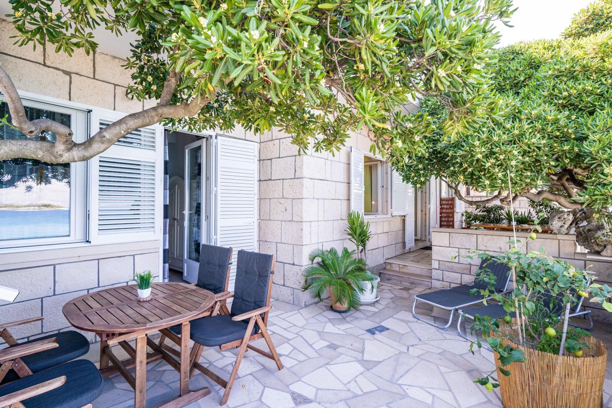 Apartments Nikolina Lumbarda Phòng bức ảnh